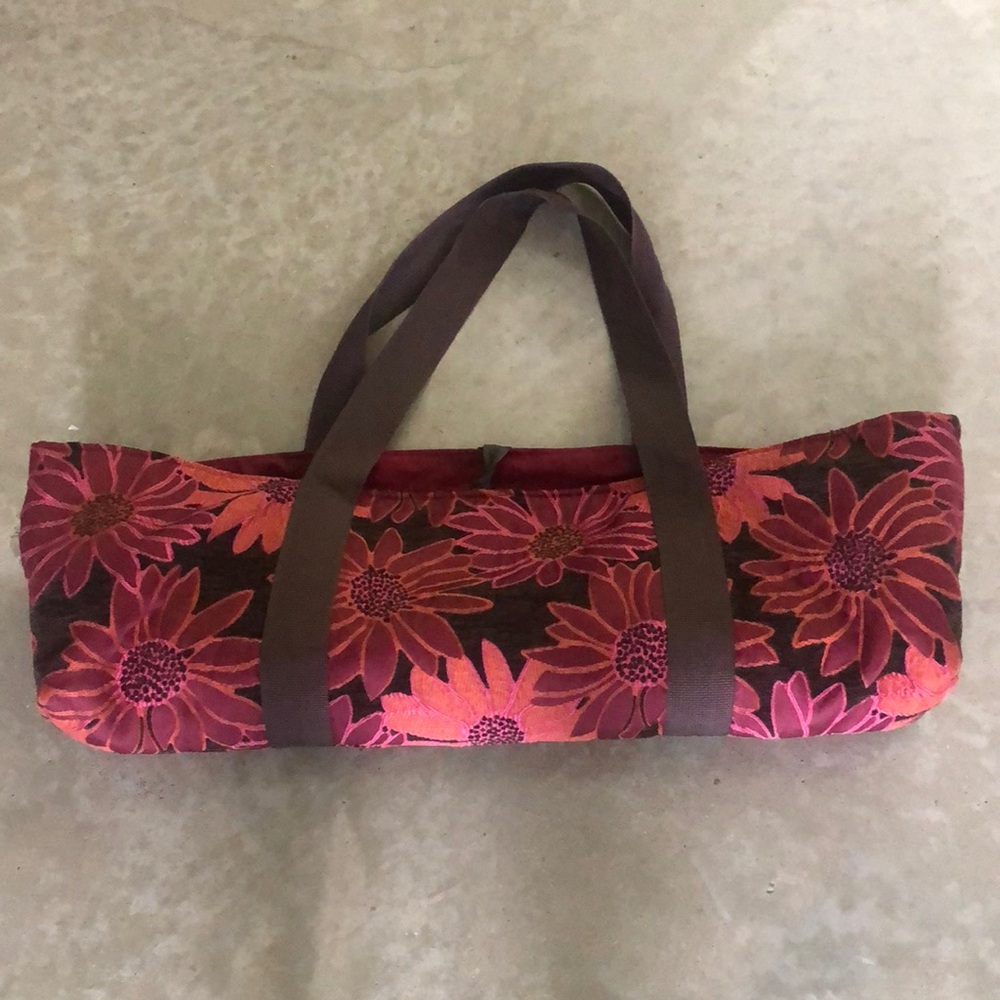 Elegant Floral Tote Bag in Pink and Brown